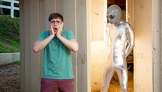 Ryan Jordan Takes Brauns Massive Load in Intergalactic Anal Adventure – 18+
