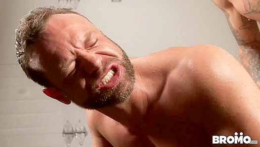 Darcy Oak Gets Pounded Hard by Hung stud bo sinn — steamy gay sex action