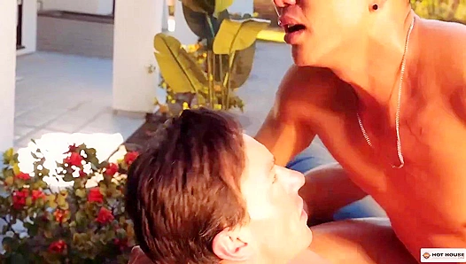 Cade Maddox Jake Ethan Heat Up a Horny Home Hookup – FriskyFun 18+