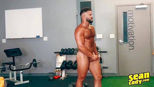 Hayden Jackson Goes All Out — Bareback Gym Passion Ignites – GayXXX