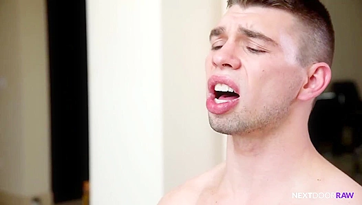 Battlefield Heat: Mike Stones Dominates Innocent Twink Dakota Young – Bareback Action