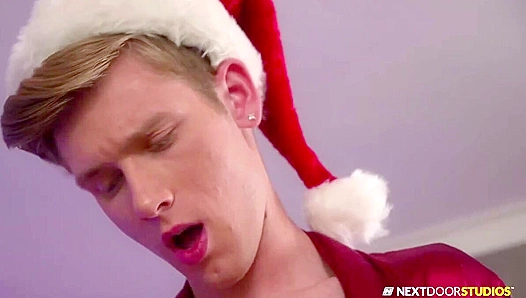 Julian Avery Go Wild Under the Mistletoe — Naughty Neighbors 18+