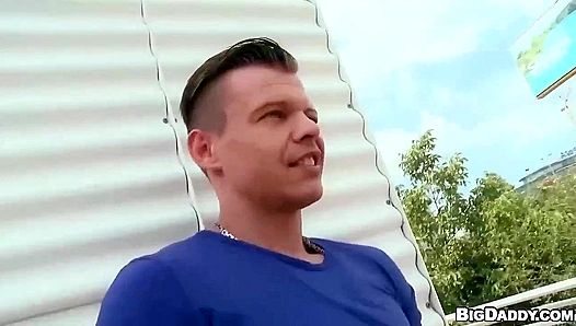 Secret Rendezvous Ignite in Public Parks — Unprotected Passion Erupts – GayXXX
