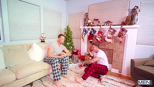 Pierce Michael JJ Ignite Holiday Passion – Triple Heat Takes Over – GayXXXmas 18+