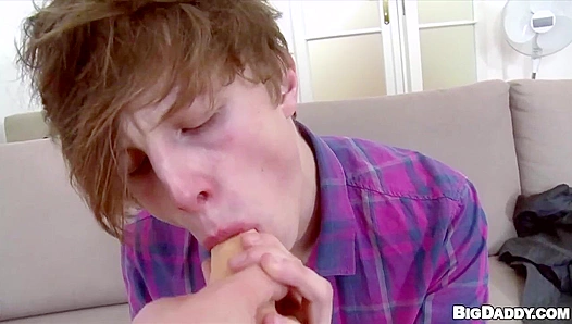 Emo Twink Gets Pounded Hard Bareback by Daddy Pauls Thick Cock – FreshCast