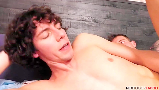 Caught in the Act: Scott Catches Cristiano Jerking Off – NextDoor Originals