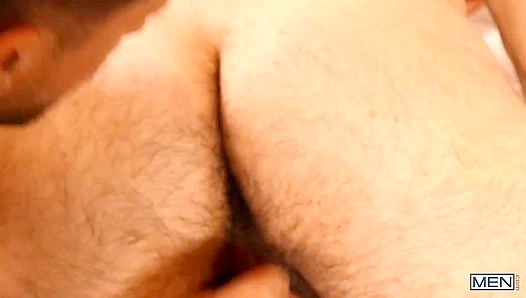 Sandy Beach Blowjob: Roman Todd Sucks Dick Deep Under the Sun – GodsOfMen
