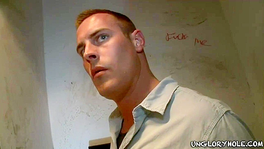 Sweat-Drenched Kyle York Dominates a Rough Glory Hole Session – 18+
