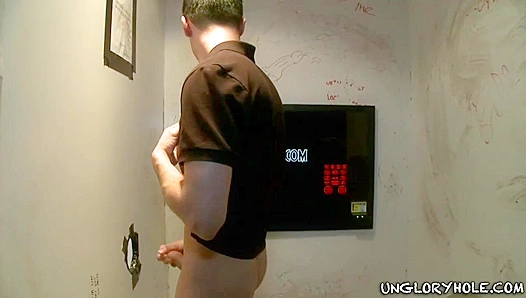 Kiosk Star Scotty Wilson Gags on Huge Dick, Swallows Big Loads – RawGayAction