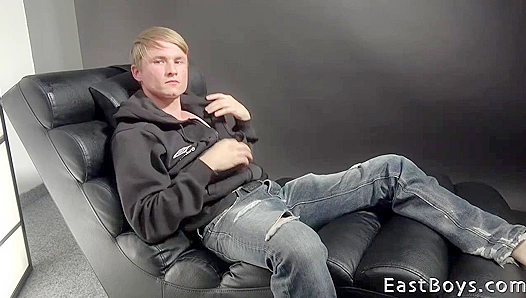 Blushing Jeffrey Wheeler Takes It All: Wild Ride Gets Deeper – EastBoys 18+