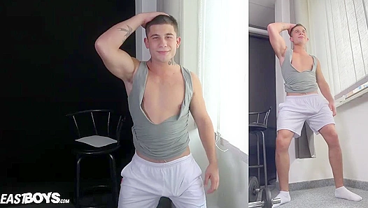 Darrion Flexes His Rock-Hard Body – Pure Muscle Craving – EastBoys 18+