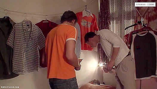 Tony Koch, Nicky Kulio Leon Cook Heat Up a Wild Blowjob Trio Session – GayXXX