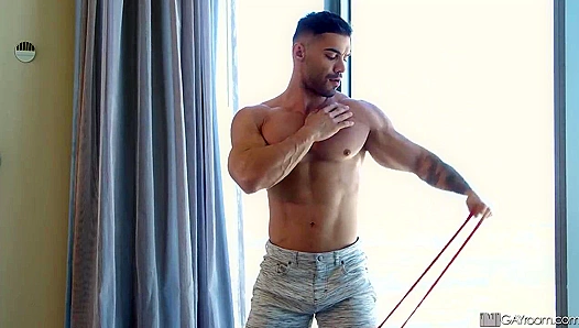 Arad Winwin Ride Robbie Carusos Huge Load – Deep Anal Cravings – ManRoyale