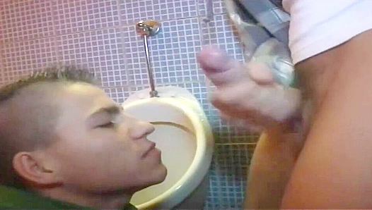 Marco Gives Robin Head in Hot Public Restroom Stall – GayXXX