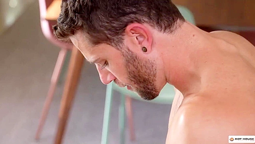 Steamy Encounters: Quin, Quire, Sumner Blayne Heat Up the Greenhouse – 18+