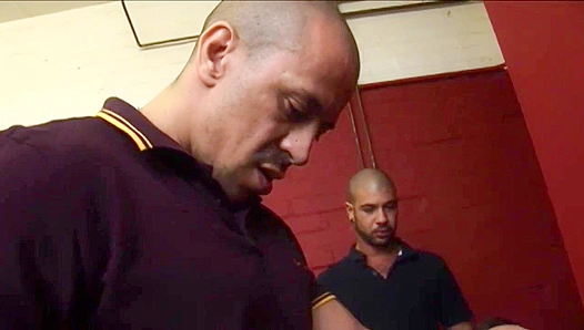 Ricky Jacksons Hot Triple Play — Wild Bareback Gay Threesome Fun –XXX