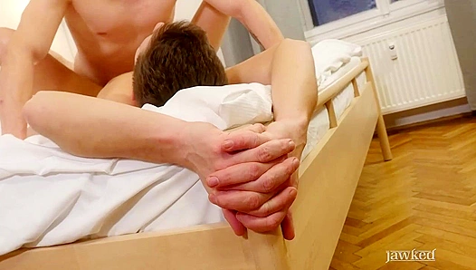 Jason Nevin Karl Stevens Dominate in Wild Double Penetration Ride – Jawked