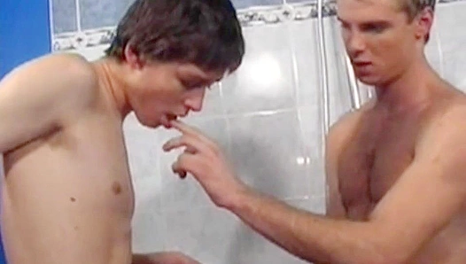Cameron Takes Control in a Hot Triple Play – BoysParty 18+