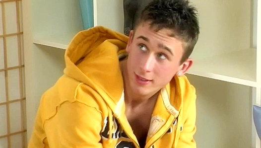 Double Stuffed Bliss: Lucky Taylor Swallows Both Hard Cocks Deep – GayXXX