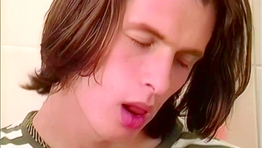 Mikulas Desires Gregors Load – Steamy Czech Gay Encounter – XXXTits 18+