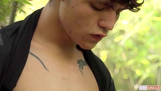 Glenn Hud Leonel Russells Hot Forest Fuck Fest – Rough Bareback Action – SayUncleExtras
