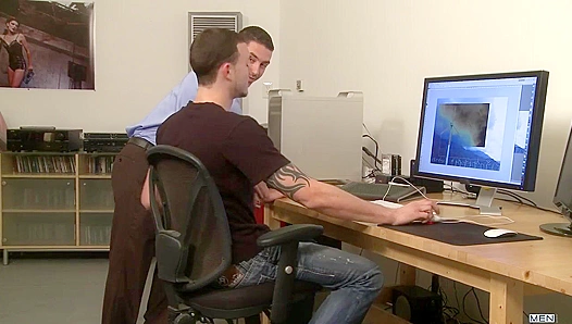 Dive Into Desire: Marc, Dylan Cliff Explore Forbidden Anal Thrills – GayDiscovery