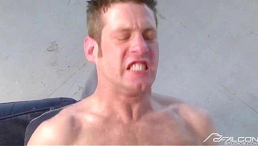 Dominant Dean Tucker Claims Brock Armstrong With Raw Power – Steamy Gay Encounter 18+