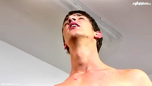 Chad Carl Dominates Soccer Twinks in Hot XXX Play – FreshMeat 18+