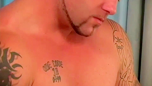 Chubby StepDad Brian Greene Cums Hard Live On Camera – Hot for Older Gay Dads 18+