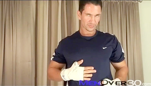 IronMans Hidden Desire: Intense Solo Gym Session Exposed – Guys 30+