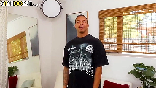 Buster Lakes Fucks Himself Hard While Spanking His Ass – GayXXX Action
