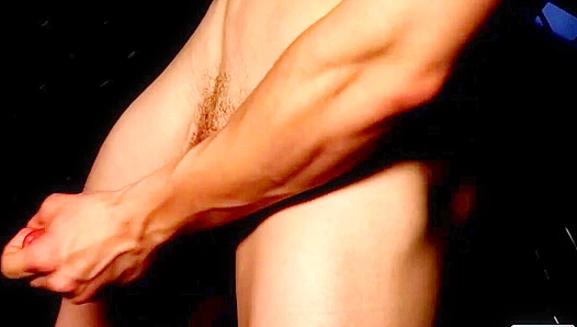 Next Door Heat: Dante Martin Juggles His Massive Erect Tool – 18+