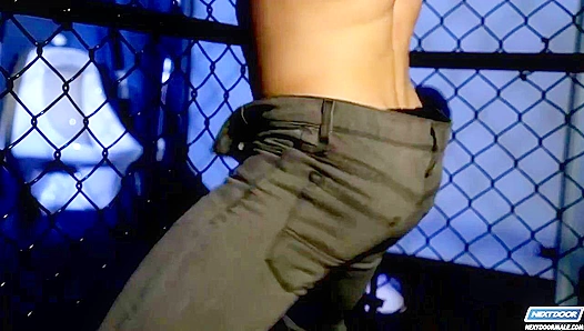 Next Door Heat: Dante Martin Juggles His Massive Erect Tool – 18+