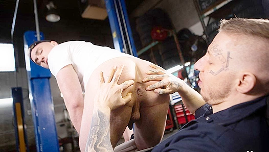 Aiden Zach Gets Lost in Hot Bareback Action Inside a Steamy Garage – 18+
