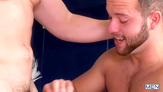 Luke Adams Stretches Wide for Adam Bryants Thick Rod – Wild Bareback Ride – 18+
