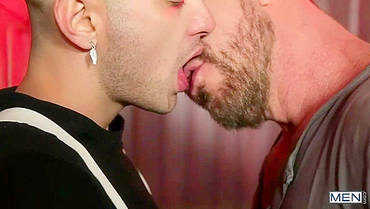 From Broke Boys to Burning Lust: Rocco Steele Robbie Rojos Steaming Ass Ride – TinyGay 18+
