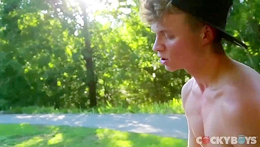 Max Ryder Tommy Defendi Heat Up Outdoors – Wild Naked Encounter 18+