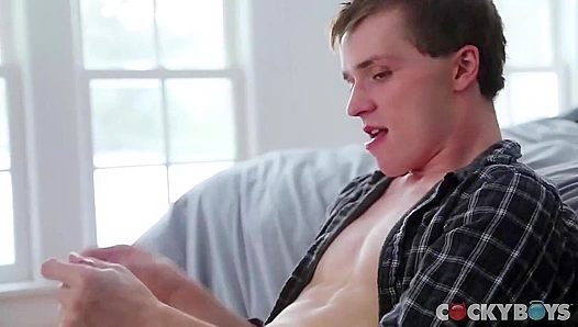 Skyler Chase Explodes Inside Fleshlight with Loads of Hot Cum – CockyBoys