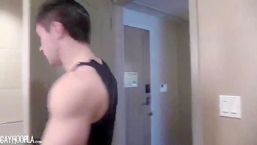 Zach Rodes Teases With Rock-Hard Cock sexy Feet While Jerking Off – GayXXX