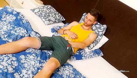 Alan Caines Steamy Solo Session: Hung Stud Jerks Off Like Crazy – ChaosMen