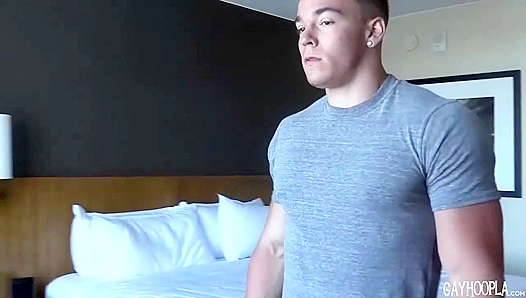 Nathan DiAntonios Steamy Solo Gym Session: Pure Muscle Pleasure – GayXXX