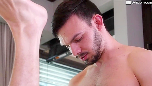 Sensual Massage Turns Hot—Jason Maddox Slater James Go All In – GayXXX
