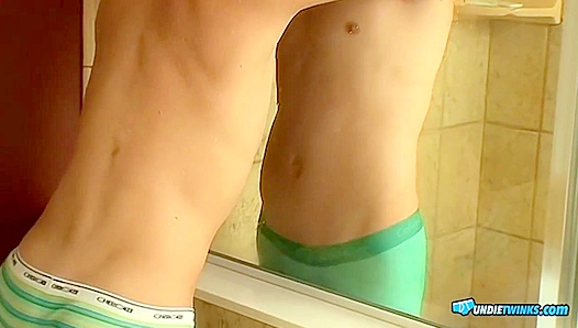 Jeremiah Shanes Tight Fit Tease — Bulge Popping Moves That Mesmerize – GayPrideTube 18+