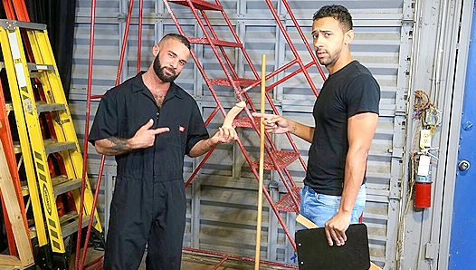 Horny Bears Collide: Fernando Jays Rough Anal Rumble in the Warehouse – 18+