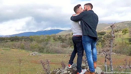 Hector de Silva Josh Milk Ignite Raw, Steamy Gay Action – 18+