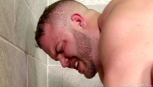 Aspen Dax Gets Wet in Steamy Beefcake Encounter – GayPornHub 18+