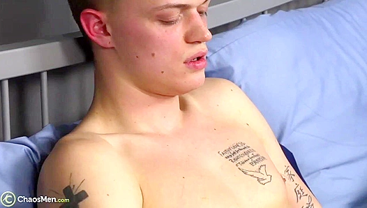 JJ Smitts Goes Wild in HD – Huge Cum Shot Intense Solo Jerk Off – GayXXX