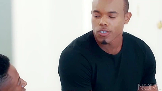 Curious Straight Guy Explores Hot Gay Chemistry With Liam – Steamy Encounter 18+