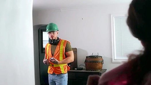 Big Dick Breakthrough: Buff Damien Turns Tough-Guy Theo Queer – 18+