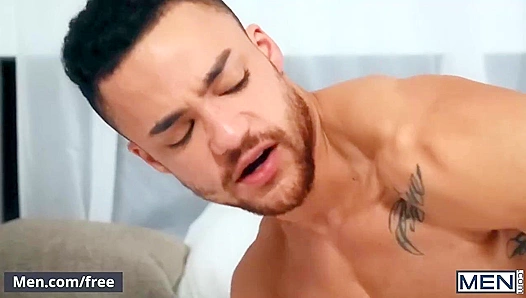 Beaux Banks Moans Loud While Liam Cyber Plows His Tight Hole – Drill Me Now